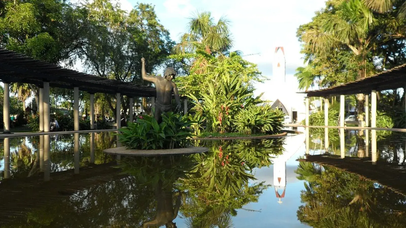 Explora con laura armenia, turismo, pasadias, transporte en ibagué, colombia